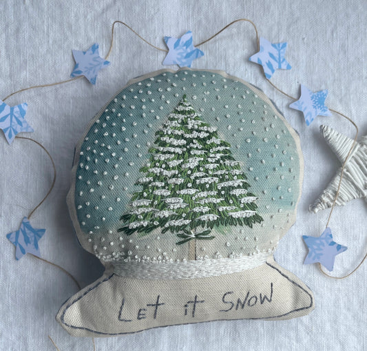 Snow Globe Stuffy Embroidered Decoration Kit