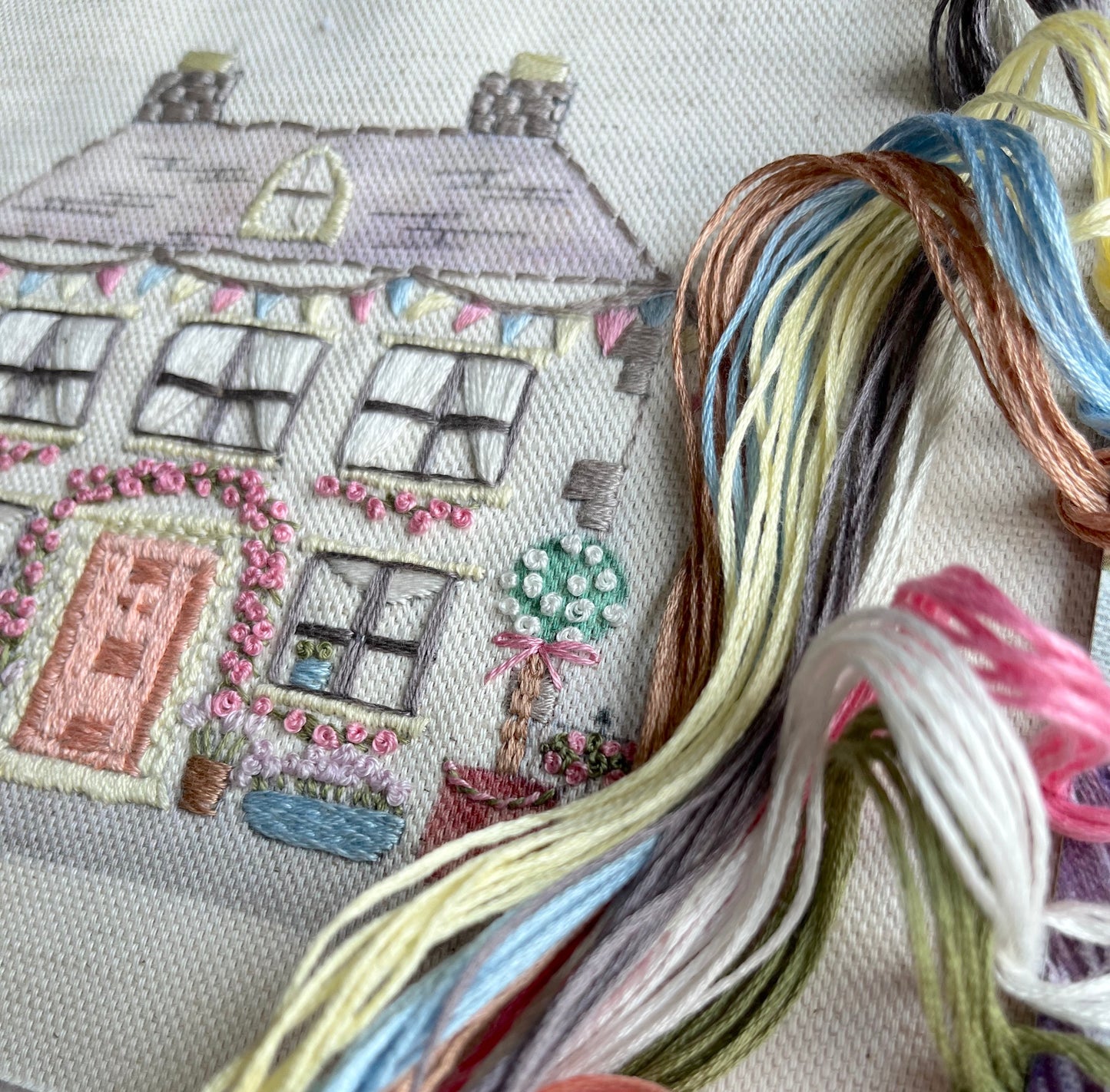 Summer Cottage : Pre printed panel